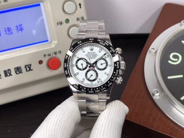 AAA Best Rolex Daytona 116500LN Replica Swiss 4130 Movement 904L Stainless Steel Case from Clean Factory