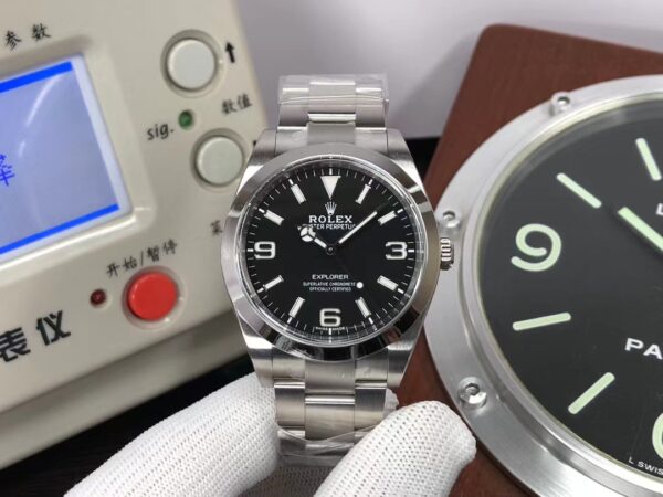 Clean Factory Rolex Explorer 214270 39mm Black Dial Clone 3132 Movement with Original Rolex Box