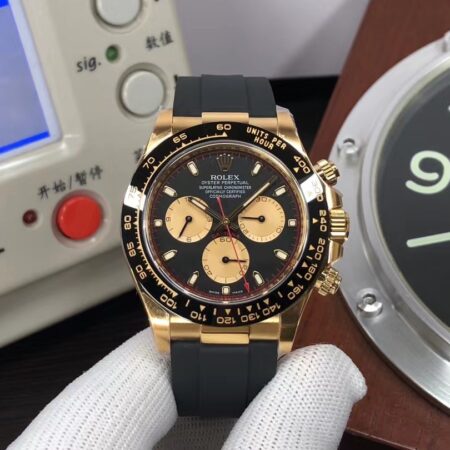 Clean Factory Rolex Daytona Yellow Gold Case Black Dial Dandong 4130 Movement with Original Rolex Box