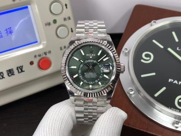 ZF Rolex Sky-Dweller 904L Stainless Steel Case Green Dial Clone 2824 with Original Rolex Box