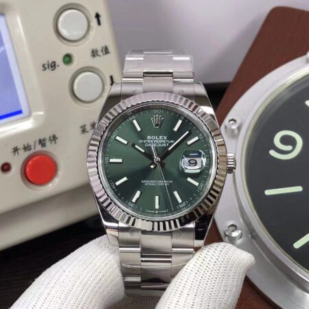 Clean Factory Rolex Datejust II 904L Stainless Steel Case Green Dial SH3235 Movement with Original Rolex Box