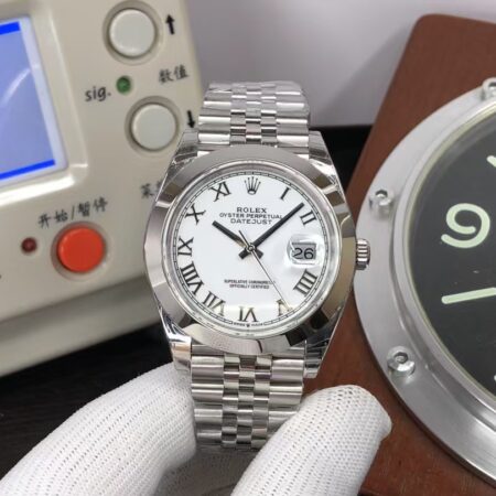 EWEF Rolex Datejust II 41mm m126300-0019 White Rome Dial with Original Rolex Box