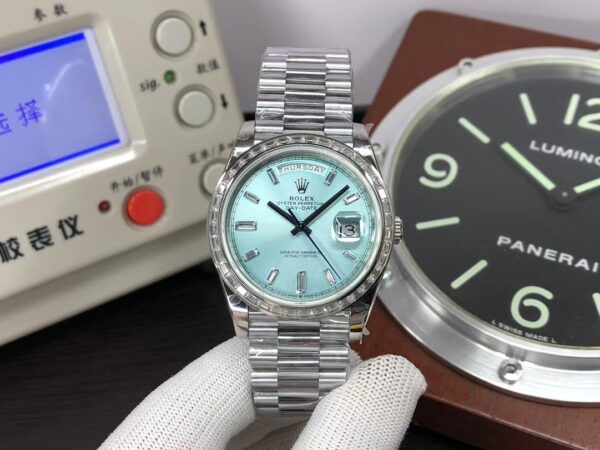 QF V5 Rolex Day-Date 40mm m228396tbr-0002 Diamond Bezel Ice Blue Dial with Original Rolex Box