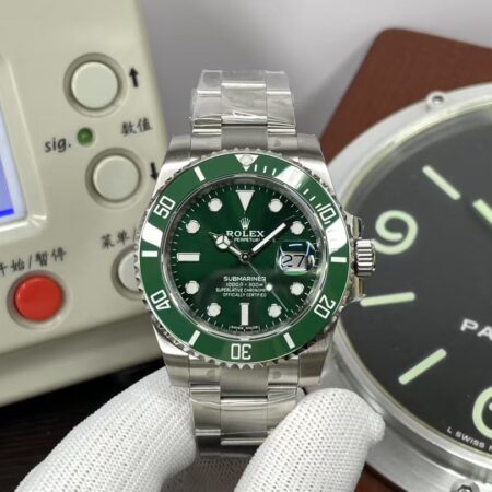 Replica Rolex Submariner 116610LV