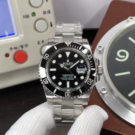 1:1 Swiss Made Replica Rolex Black Submariner 116610LN with Super 3135 Movement