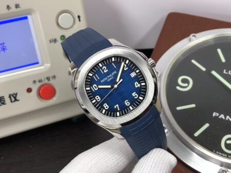 Patek Philippe Aquanaut 5168G Clone 330 Movement Blue Dial Blue Rubber Band - Image 2