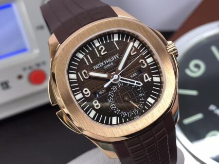 Patek Philippe Aquanaut 5164R Rose Gold Case Brown Dial Brown Rubber Strap - Image 2