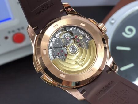 Patek Philippe Aquanaut 5164R Rose Gold Case Brown Dial Brown Rubber Strap - Image 8