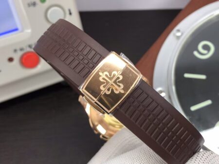 Patek Philippe Aquanaut 5164R Rose Gold Case Brown Dial Brown Rubber Strap - Image 9