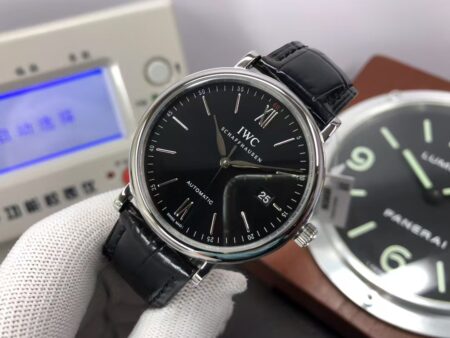 IWC Portofino 40mm IW356502 Sapphire Crystal Black Dial Black Leather Strap - Image 3