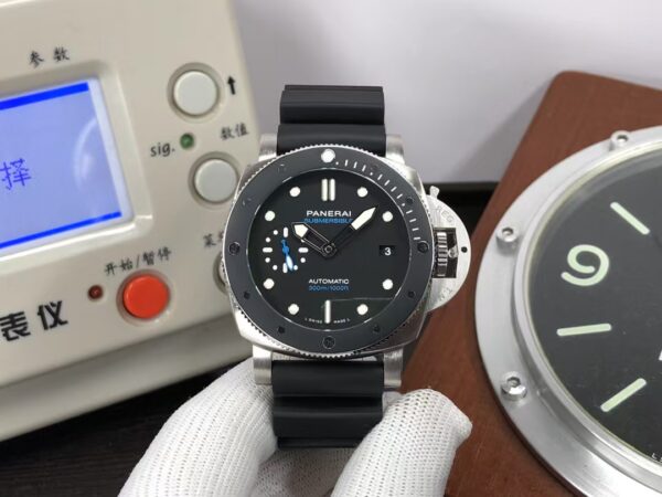 Panerai Submersible 42mm PAM 683 Super Clone OP XXXIV Ceramic Bezel Black Dial Black Rubber Band