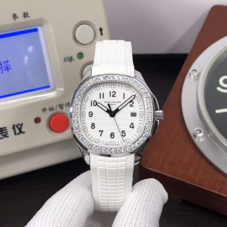 Patek Philippe Aquanaut 5267 Replica