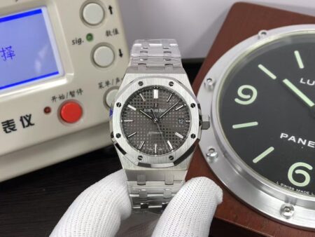 Replica Audemars Piguet 15450 Gray