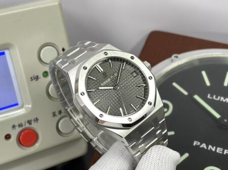 APSF Audemars Piguet Royal Oak 15500 Gray Dial with Super 4302 Movement - Image 4