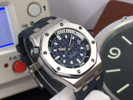 APSF Audemars Piguet Royal Oak Offshore Diver 15720 Blue Dial with Super 4308 Movement - Image 4