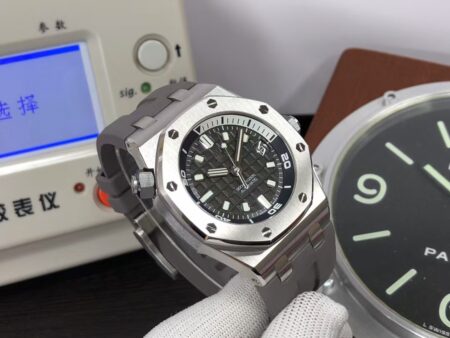 APSF Audemars Piguet Royal Oak Offshore Diver 15720 Gray Dial with Super 4308 Movement - Image 4