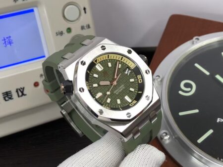 APSF Audemars Piguet Royal Oak Offshore Diver 15720 Green Dial with Super 4308 Movement - Image 4