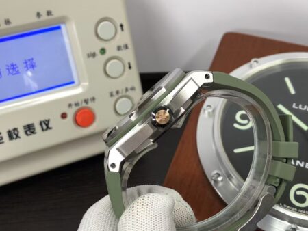 APSF Audemars Piguet Royal Oak Offshore Diver 15720 Green Dial with Super 4308 Movement - Image 7