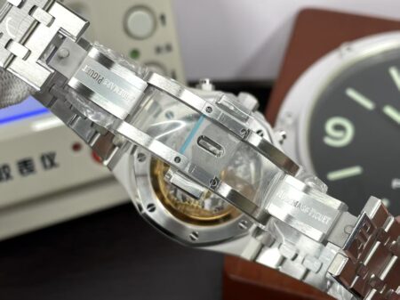 Swiss Replica Audemars Piguet Royal Oak Chronograph 26240 Black Dial with Super Clone 4401 Movement - Image 11