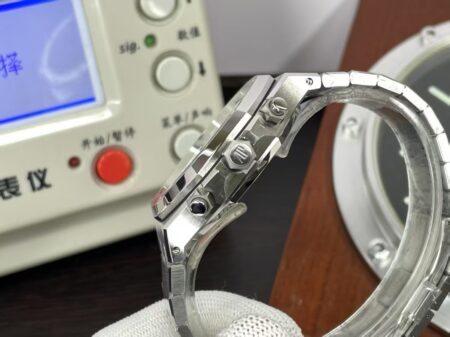 Swiss Replica Audemars Piguet Royal Oak Chronograph 26240 Black Dial with Super Clone 4401 Movement - Image 9