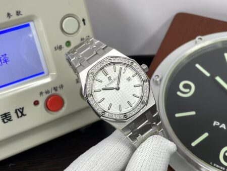 ZF Audemars Piguet Lady Royal Oak 67651 Diamond Bezel Swiss Quartz Movement - Image 2