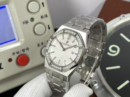ZF Audemars Piguet Lady Royal Oak 67651 Diamond Bezel Swiss Quartz Movement - Image 5
