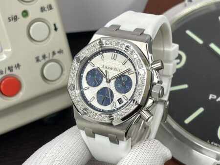 RXWF Audemars Piguet Royal Oak Lady Quartz 37mm with White Rubber Band - Image 5