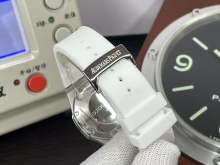 RXWF Audemars Piguet Royal Oak Lady Quartz 37mm with White Rubber Band - Image 9