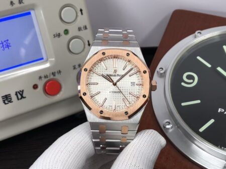 Replica Audemars Piguet Royal Oak 15400 Rose Gold