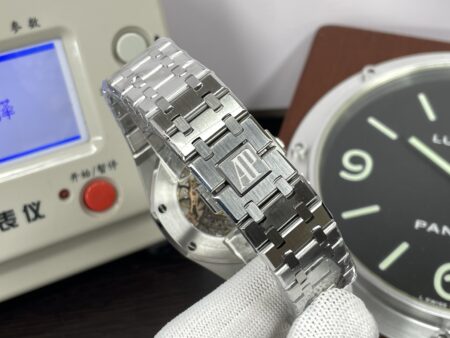 Best Replica Audemars Piguet Skeleton 15407 with Super 3132 Movement made by THB - Image 9