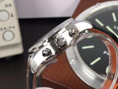 IWC Pilot Chrono IW377709 Stainless Steel Case Black Dial Brown Leather Strap - Image 7