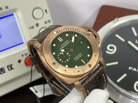 Premium Replica Panerai PAM 382 Bronzo Submersible Green Dial with Super Clone P.9000 Movement - Image 4