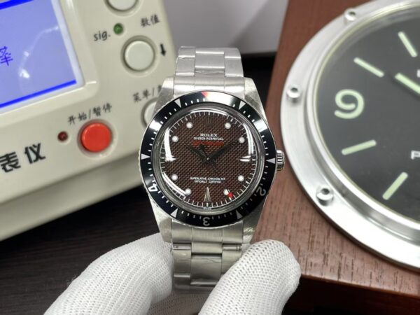 Replica Rolex Vintage Milgauss 6541 Acrylic Crystal Brown Dial with Automatic Movement