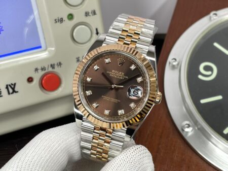 Rolex Datejust II 41mm Rose Gold Case Brown Dial Diamond Markers with Jubilee Bracelet - Image 3