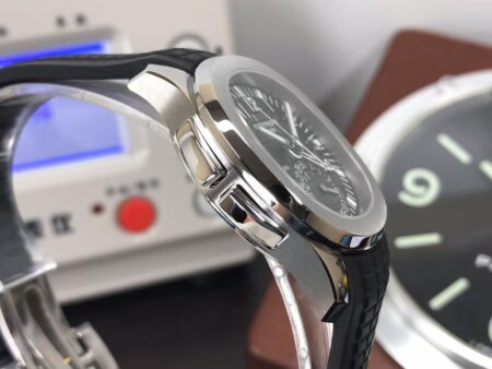 Replica Patek Philippe Aquanaut 5164 Travel Time Clone 324 Movement Grey Dial Black Rubber Strap - Image 6