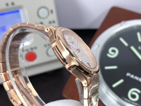 Patek Philippe Nautilus Ladies 7118 Rose Gold Case White Dial Diamond Bezel with Super Clone 324 Movement - Image 6