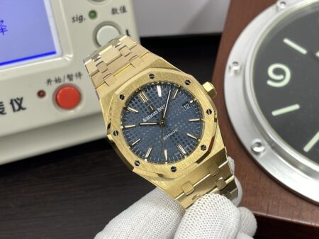 Audemars Piguet Royal Oak 37mm 15450 Yellow Gold Case Blue Dial with Super 3120 Movement - Image 2
