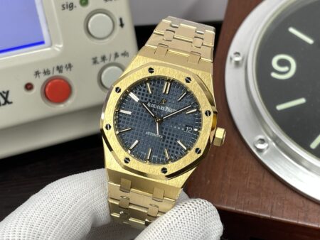 Audemars Piguet Royal Oak 37mm 15450 Yellow Gold Case Blue Dial with Super 3120 Movement - Image 3