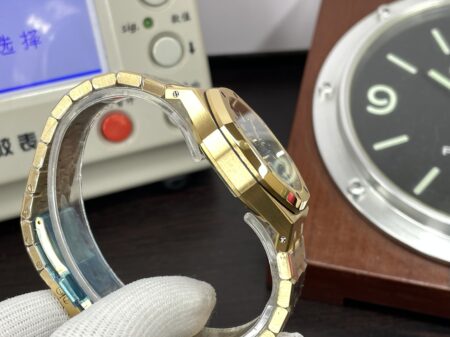 Audemars Piguet Royal Oak 37mm 15450 Yellow Gold Case Blue Dial with Super 3120 Movement - Image 6