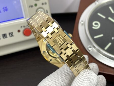 Audemars Piguet Royal Oak 37mm 15450 Yellow Gold Case Blue Dial with Super 3120 Movement - Image 8