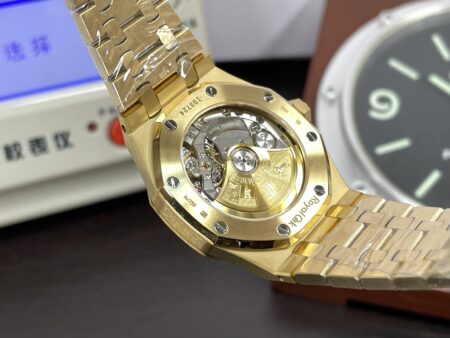 Audemars Piguet Royal Oak 37mm 15450 Yellow Gold Case Blue Dial with Super 3120 Movement - Image 10