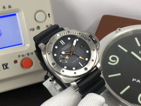 Panerai Submersible PAM 1323 Stainless Steel Case Grey Dial Super Clone P.900 Movement - Image 4