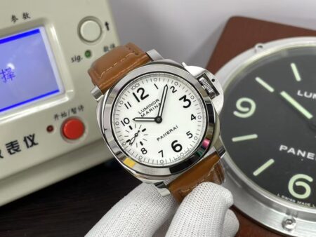 Panerai Luminor Marina 44mm PAM 113 White Dial Brown Leather Strap OP XI Manual Winding Movement - Image 2