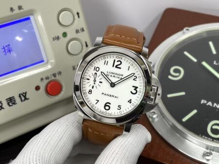 Panerai Luminor Marina 44mm PAM 113 White Dial Brown Leather Strap OP XI Manual Winding Movement - Image 3