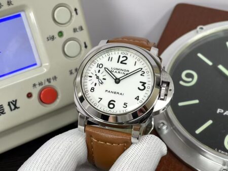Panerai Luminor Marina 44mm PAM 113 White Dial Brown Leather Strap OP XI Manual Winding Movement - Image 4