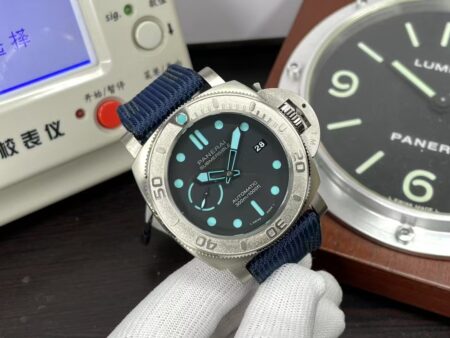 Panerai Submersible Mike Horn PAM 985 Titanium Case Super Clone P.9010 Movement Black Dial Blue Leather Strap - Image 2