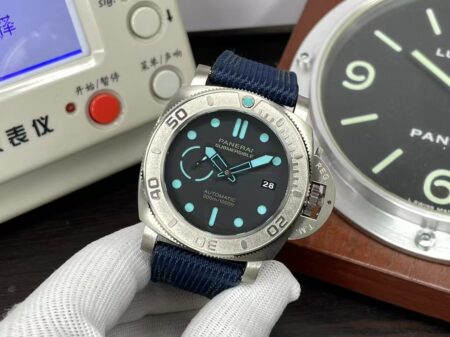 Panerai Submersible Mike Horn PAM 985 Titanium Case Super Clone P.9010 Movement Black Dial Blue Leather Strap - Image 3