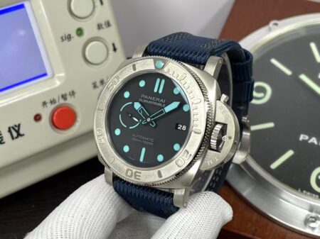 Panerai Submersible Mike Horn PAM 985 Titanium Case Super Clone P.9010 Movement Black Dial Blue Leather Strap - Image 5