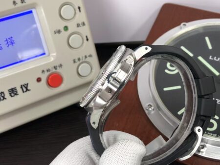 Panerai Submersible Luna Rossa PAM 1391 44mm Super Clone P.900 Movement Blue Dial Blue Rubber Strap - Image 7