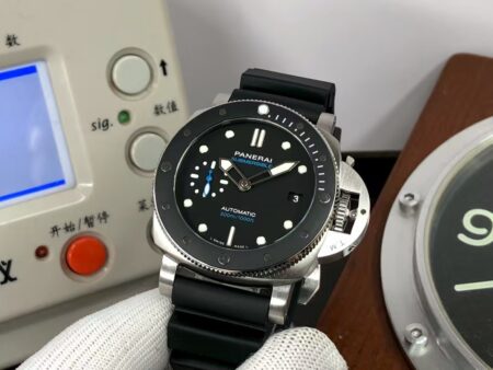 Panerai PAM 683 Submersible 42mm Super Clone OP XXXIV Movement Black Dial Black Rubber Strap - Image 5